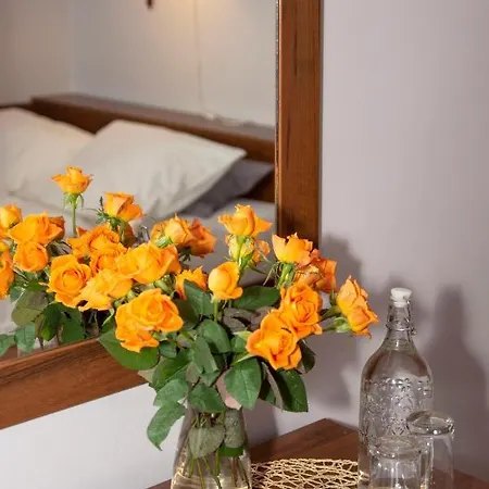 Inn Weranda Rooms *