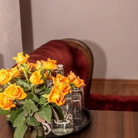 Inn Weranda Rooms *